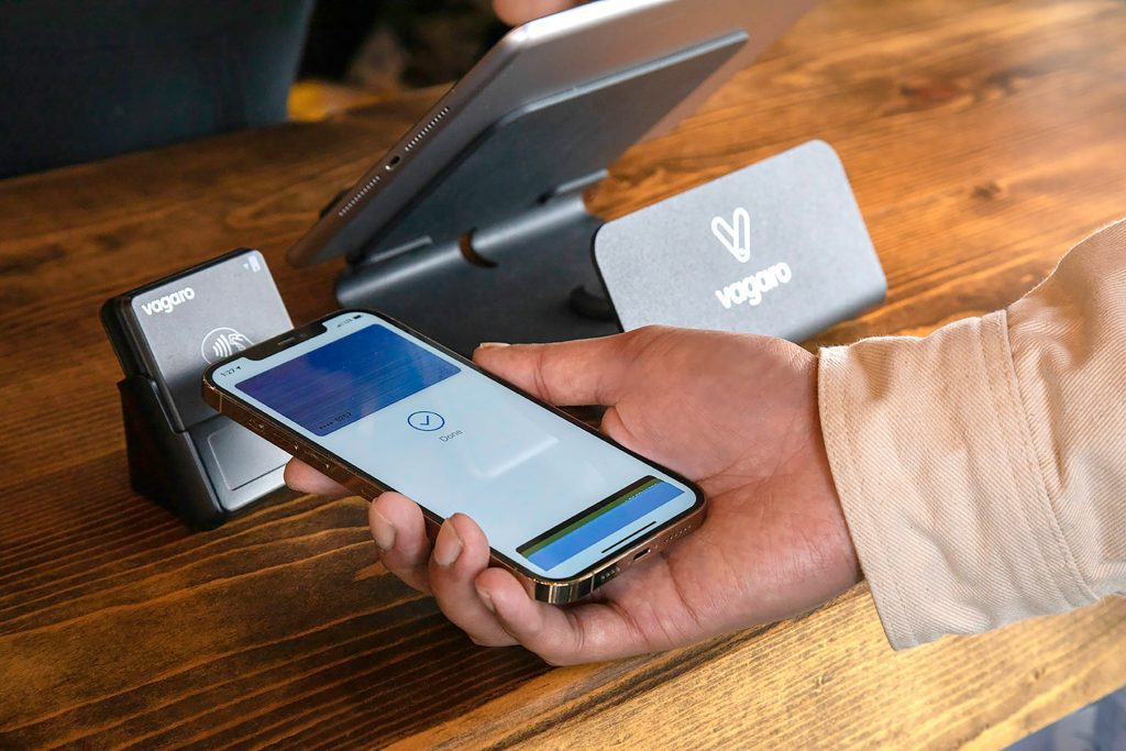 Customer remaking a wireless payment.